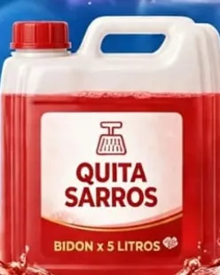 Bidón de quitasarro Powerclean de 5 litros, con el líquido rojo, la etiqueta blanca y la tapa roja, sobre el fondo de agua y burbujas de la marca.